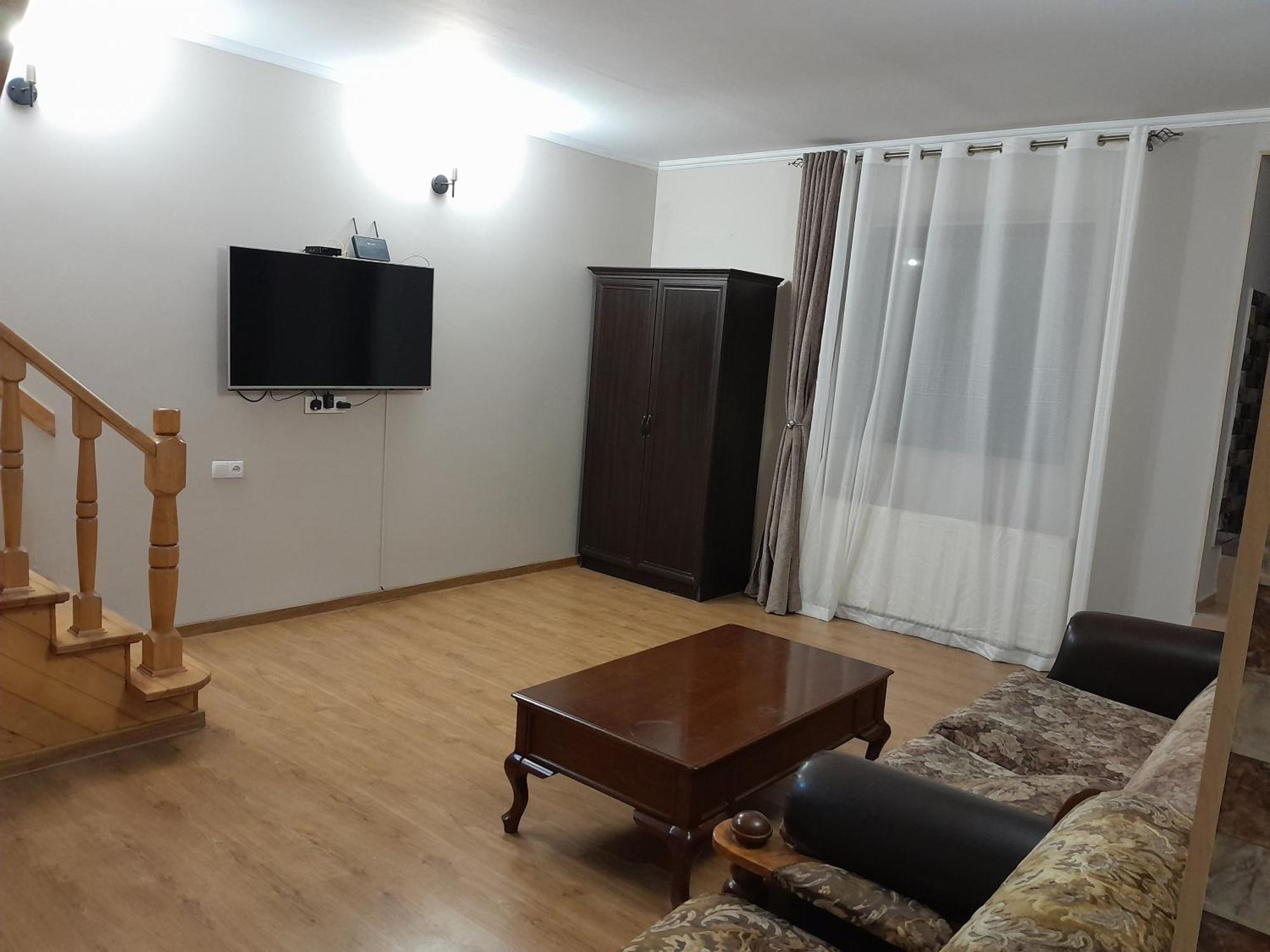 Holiday Home ボルジョミ 部屋 写真